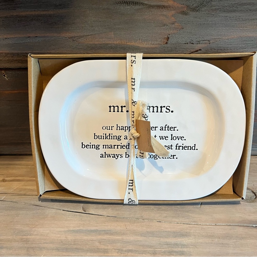 Mud Pie White Ceramic Mr. & Mrs. Plate